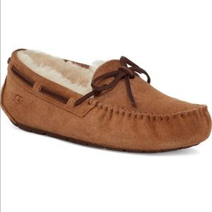 UGG Women's Dakota Slipper-chestnut, size 7 NIB